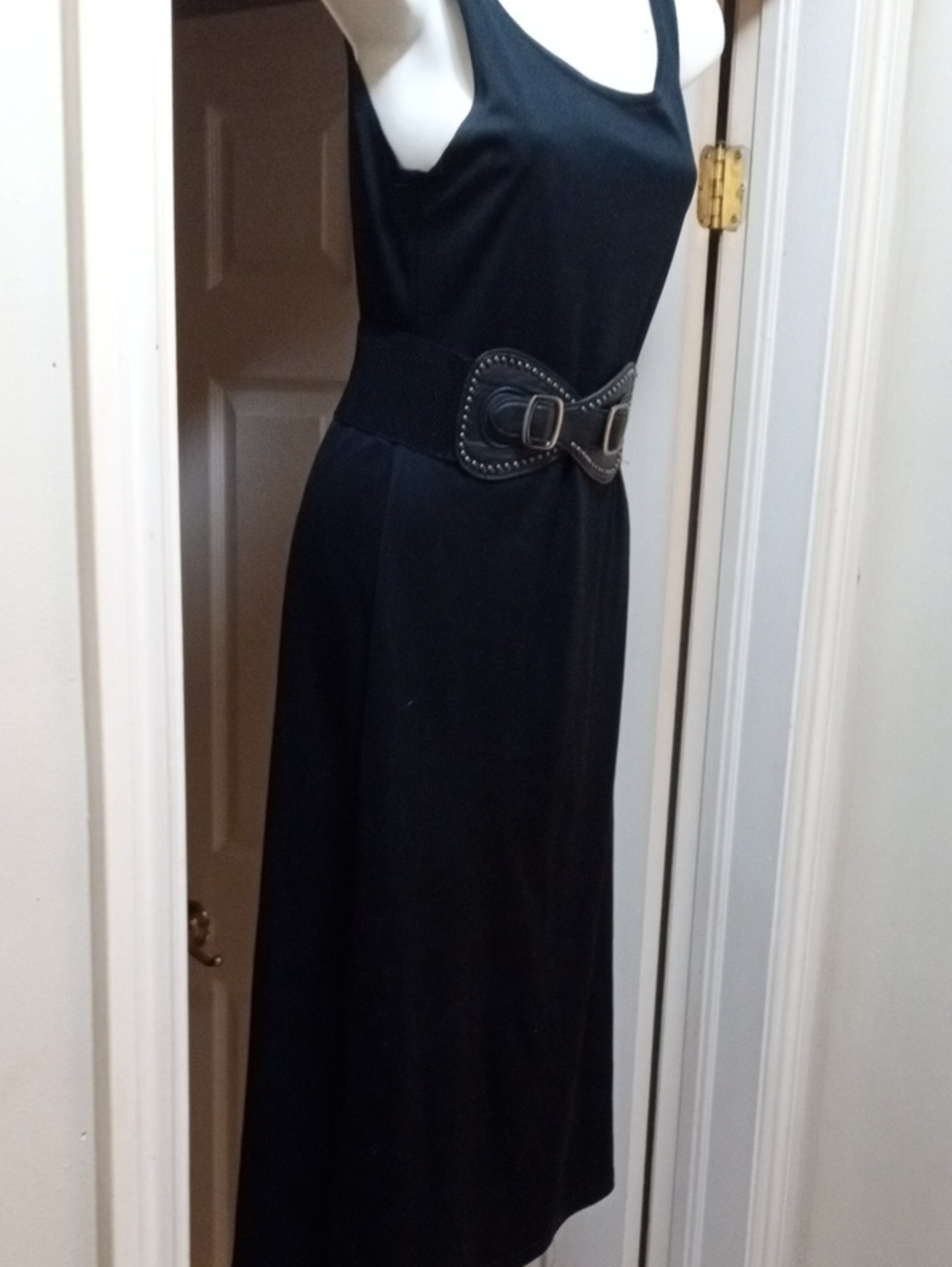 💲1⃣🕶Classic Black Scoop Neck Maxi Dress Vintage belt Included